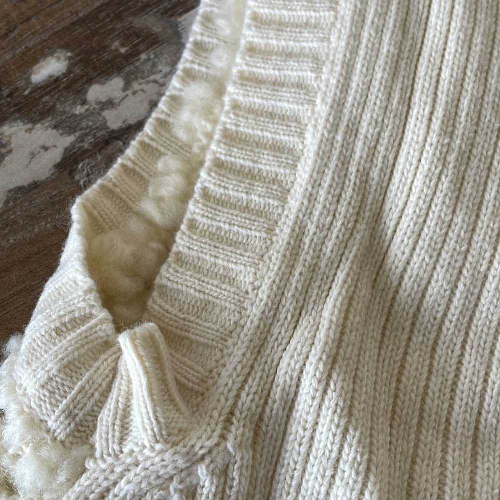 Armani Exchange Sweater Vest - Picture 10 of 10